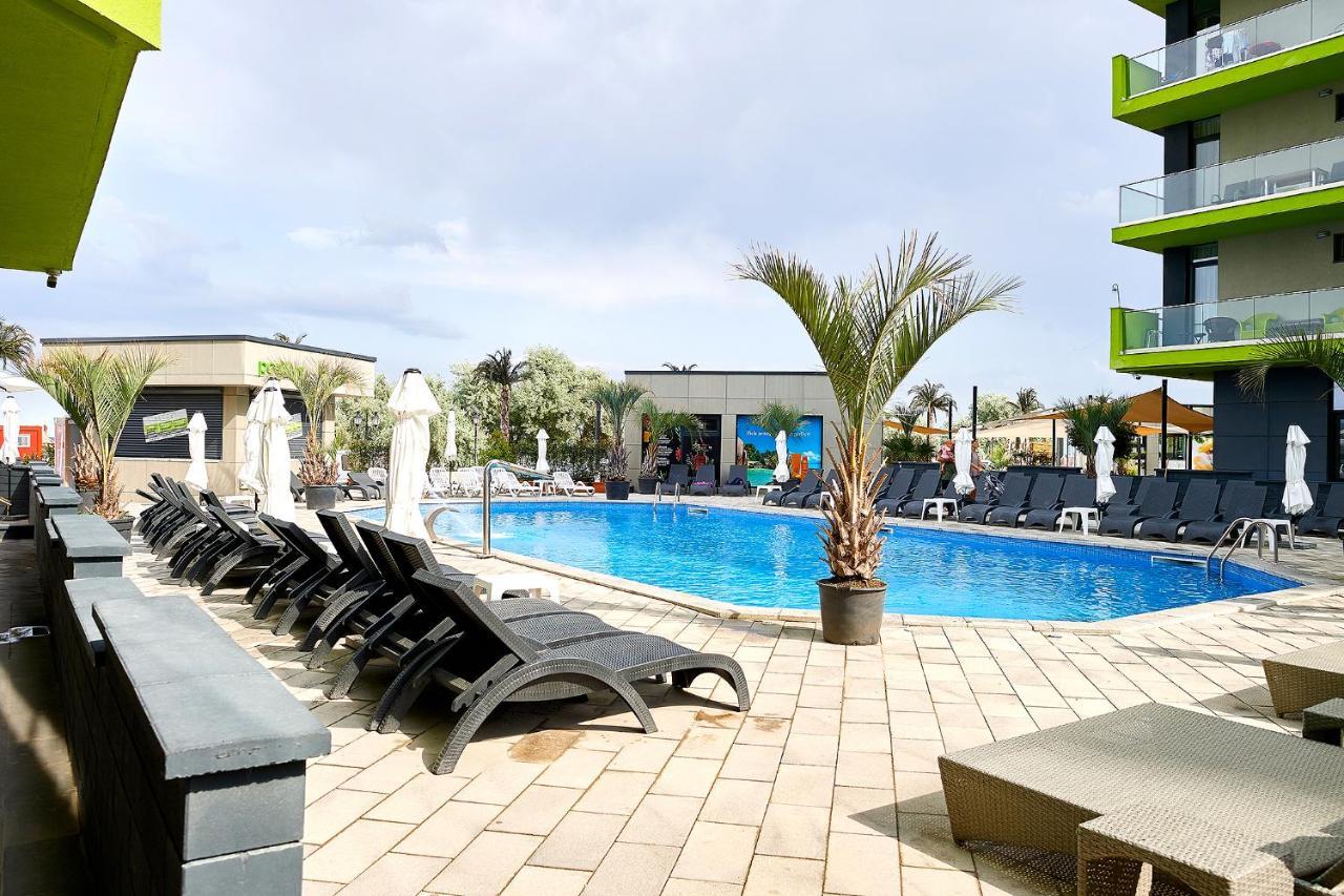 Moon Sea View Apartment - Spa N Pools Resort ママイア エクステリア 写真